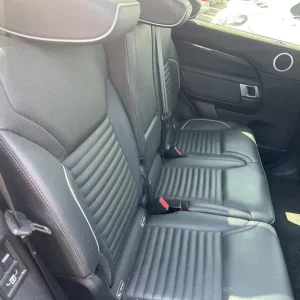 2017 Land Rover Discovery 2.0 SD4 HSE Auto 4WD Diesel Estate - Image 8