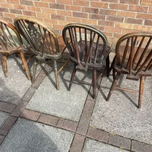Four older bentwood chairs - Image 5