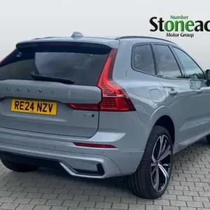 2024 Volvo XC60 B5 Ultimate AWD Hybrid - Image 2