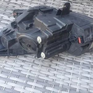 INSIGNIA HEADLIGHT 2014 - Image 2