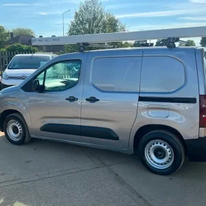 2019 Vauxhall Combo 1.6 Turbo D 2000 Edition Panel Van - Image 6