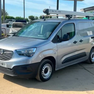 2019 Vauxhall Combo 1.6 Turbo D 2000 Edition Panel Van - Image 7