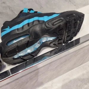 Kids 13.5 Nike Air Max 95 - Image 6