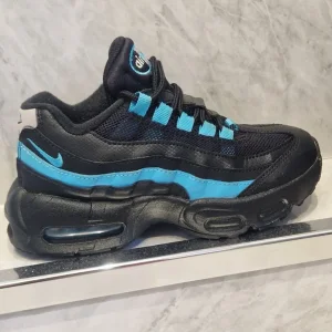 Kids 13.5 Nike Air Max 95 - Image 8