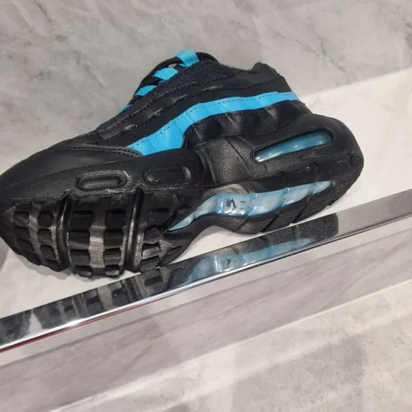 Kids 13.5 Nike Air Max 95