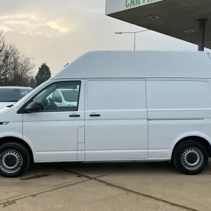 2020 Volkswagen Transporter 2.0 TDI Panel Van - Image 5