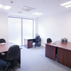 Furnished office spaces for 8 to 45 desks - Image 2