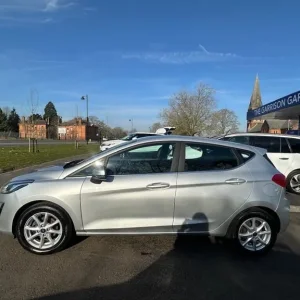 2018 Ford Fiesta ZETEC Hatchback Petrol Manual - Image 2
