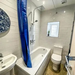 2 bedroom house in Shepherd Street, Devon, England (2 bed) - Image 5