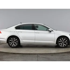 2021 Volkswagen Passat TSI EVO SEL Saloon Petrol Automatic - Image 8
