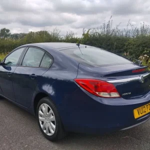 Vauxhall Insignia Hatchback 2012 Manual 1956cc 5-door - Image 3