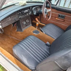 1971 MG B GT - Image 4