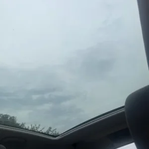 Peugeot 5008 2012 1.6 diesel 5-door MPV - Image 6