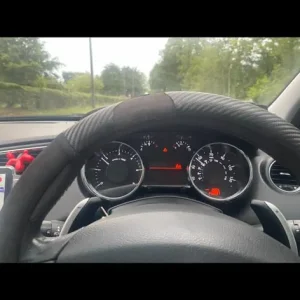 Peugeot 5008 2012 1.6 diesel 5-door MPV - Image 7