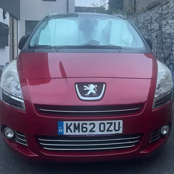 Peugeot 5008 2012 1.6 diesel 5-door MPV