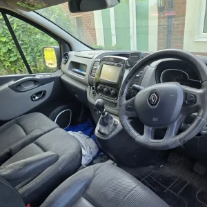 Renault TRAFIC Panel Van 2017 Manual 1598cc - Image 6