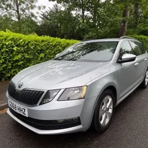 2019 Skoda Octavia 1.0 TSI SE Technology Euro 6 5dr Estate Petrol Manual - Image 3