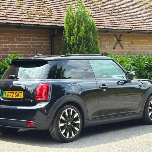 2022 MINI Electric Cooper SE 32.6kWh Hatchback - Image 4