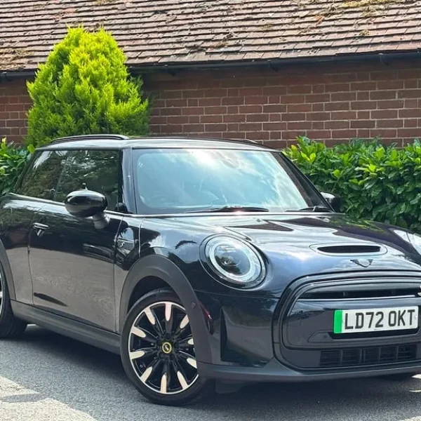 2022 MINI Electric Cooper SE 32.6kWh Hatchback