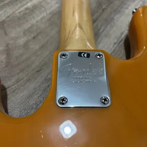 Fender USA Jazz Bass 2005 Butterscotch Blonde - Image 6