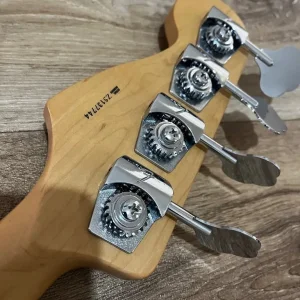 Fender USA Jazz Bass 2005 Butterscotch Blonde - Image 8