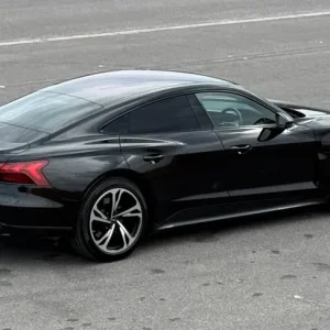 2022 Audi e-tron GT 93.4kWh Auto Quattro 4-door Coupe - Image 5