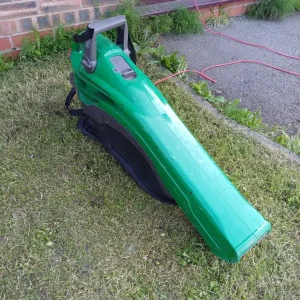 Performance Power Garden Vac Leaf Blower BB3 0DU - Image 2