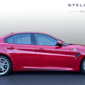 2017 Alfa Romeo Giulia Quadrifoglio 2.9 V6 Bi-Turbo - Image 2