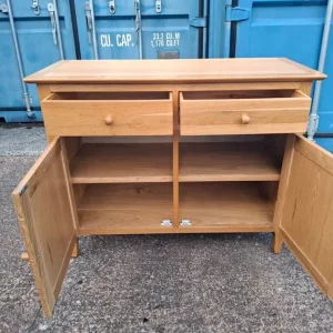 Oak sideboard - Image 4