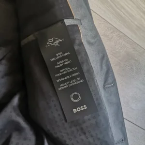 BOSS ONE The Suit Super120 Finest Italian Wool Dark Grey Blazer 44R Regular fit - Image 2