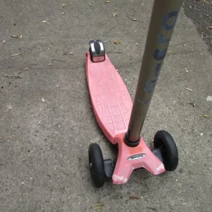 Kid's Scooter 'Micro' - Image 2