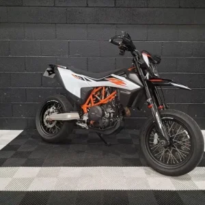 2020 KTM 690 SMC R Orange - Image 6