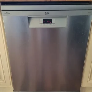 Beko B300 Full size dishwasher