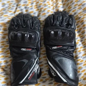 Motorcycle gear - Image 3