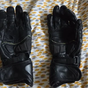Motorcycle gear - Image 4
