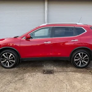 2017 Nissan X-Trail N-VISION DIG-T Estate Petrol Manual - Image 4