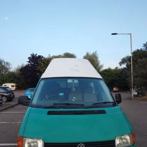 VW T4 hi-top van - Image 2