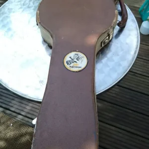 Vintage Small Guitar Case - Image 7