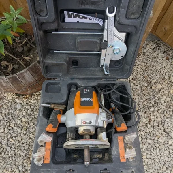 Worx router