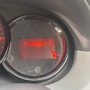 Dacia Duster 2015 1.6 petrol manual 5-door - Image 3