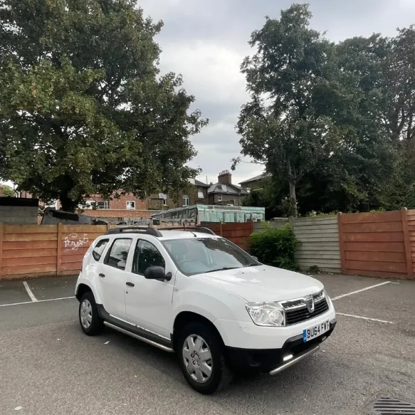 Dacia Duster 2015 1.6 petrol manual 5-door