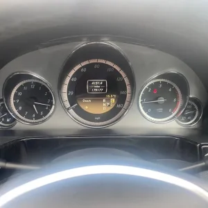 2012 Mercedes E220 Diesel - Image 4