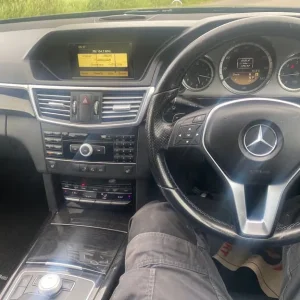 2012 Mercedes E220 Diesel - Image 5