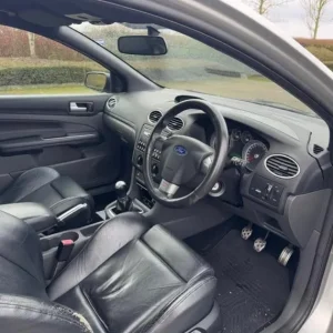 Ford Focus 2007 Hatchback 3-door manual - Image 8