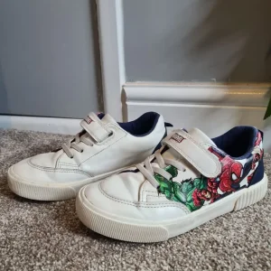 Kids boys uk infant size 13 to 1 football boots trainers sliders used - Image 2