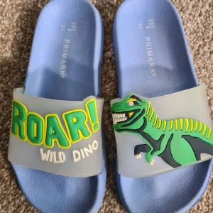 Kids boys uk infant size 13 to 1 football boots trainers sliders used - Image 5