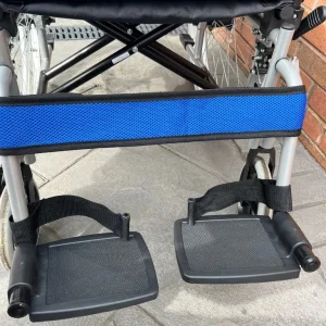 Self-propel wheelchair, nearly new - Image 5