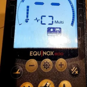 Minelab Equinox 800 with 15" coil and headphones - Image 2