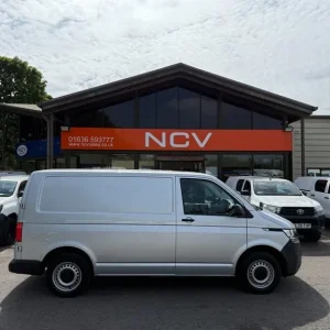 2021 Volkswagen Transporter T32 TDI SWB Panel Van Diesel Manual - Image 2