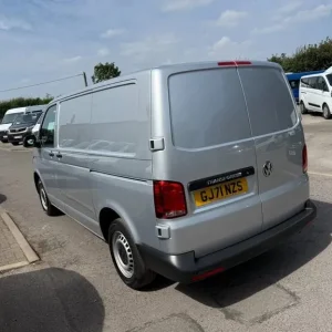 2021 Volkswagen Transporter T32 TDI SWB Panel Van Diesel Manual - Image 6